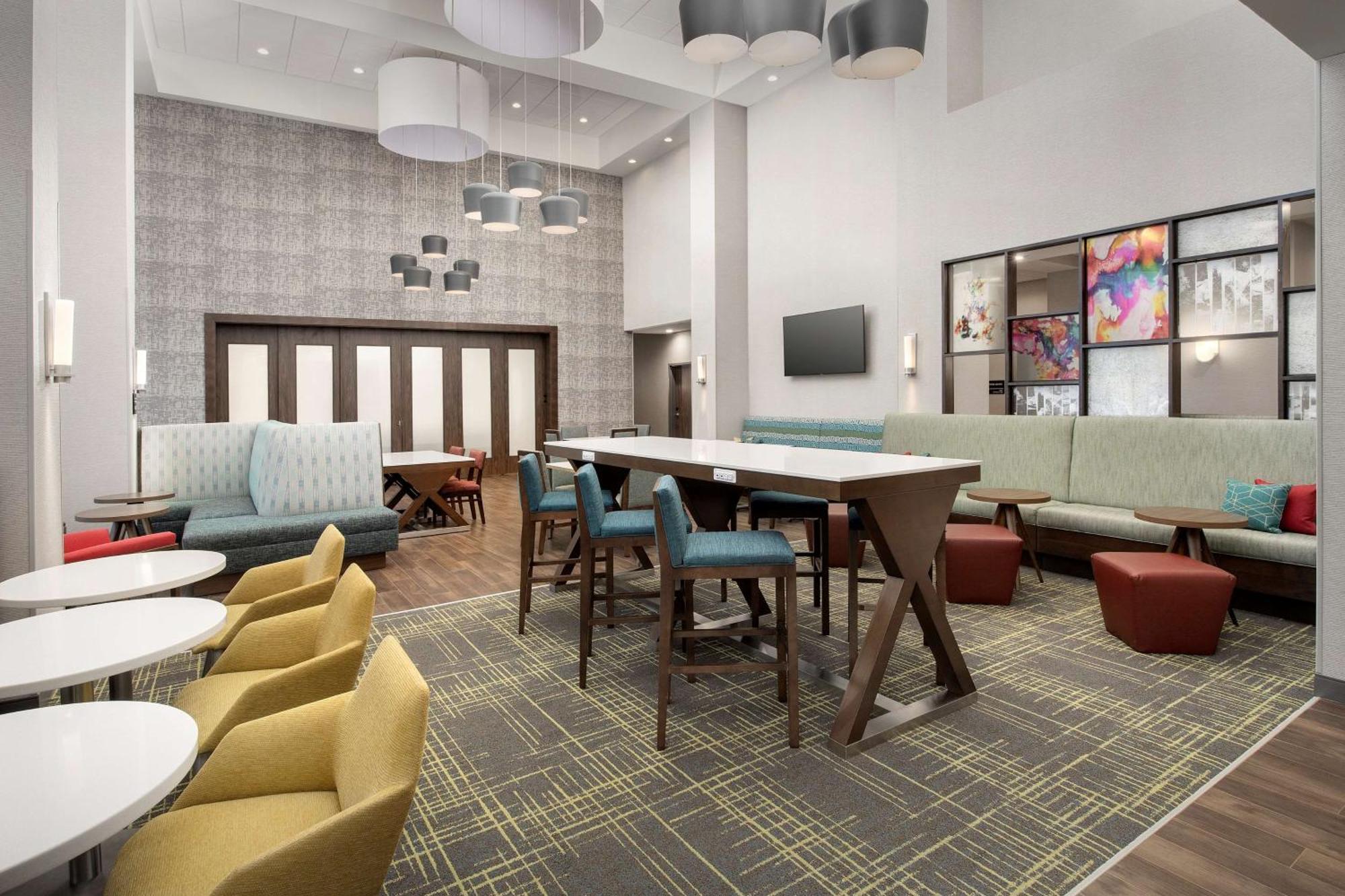 Hampton Inn & Suites Лексингтън Екстериор снимка